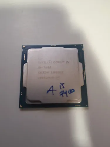 Processador Intel Core i5-7400 - 3.00 GHz - 7ª Geração - LGA1151 - Perfeito estado!
