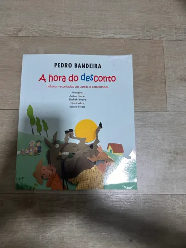 Livro pedagógico A hora do desconto