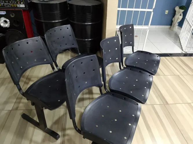 Cadeiras pra salão/barbearia/escritório 