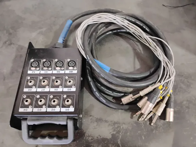 Medusa 12 Vias 8 P10 / 4 Xlr, 5 Metros