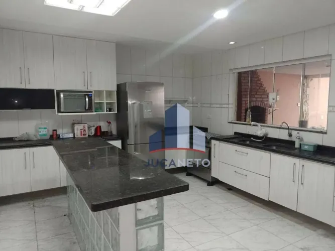 Casa com 4 dormitórios para alugar, 450 m² por R$ 6.500/mês - Jardim Las Vegas - Santo And