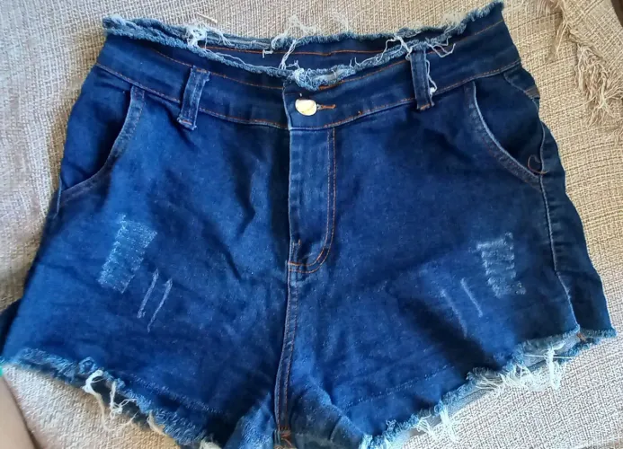 Short Jeans Destroyed Feminino