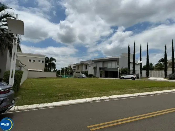 Terreno em Condomínio de Alto Padrão em Indaiatuba-SP 507m² Bairro Jardim Maison Du Parc P