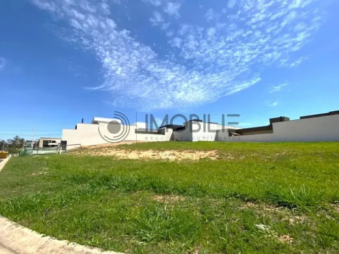 Terreno à venda no Park Gran Reserve Indaiatuba com lazer, segurança 24h e ótima localizaç