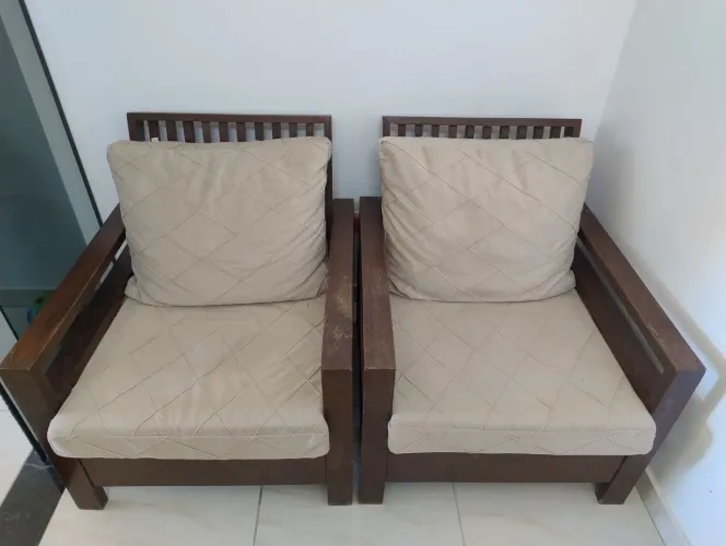 Cadeiras de madeira gravata 