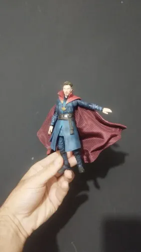 Dr. Estranho S.H. Figuarts Bandai - Versão Deluxe Batalha de Titã (Infinity War)