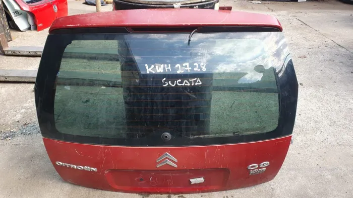 Tampa traseira Citroen C3 2013C/detalhe