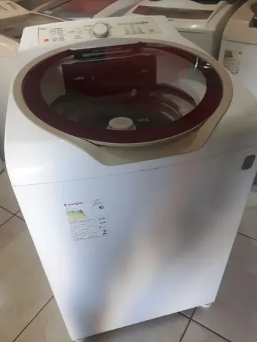 Máquina de Lavar Roupa 11kg - Semi Nova