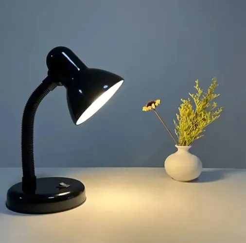 Abajur de Mesa Articulável - Design Moderno