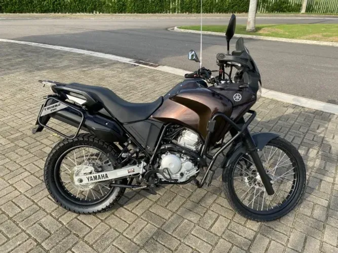 TENERE 250cc MARROM personalizada