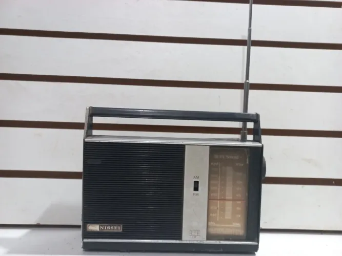 Rádio Portátil Nissey Hi-Fi Sound no estado 