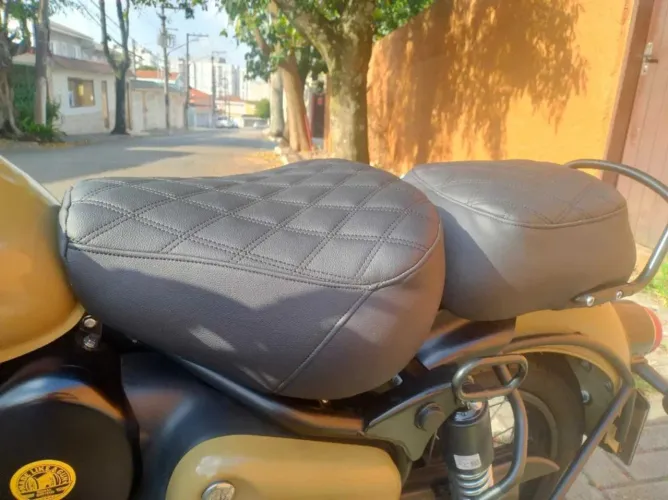 Capa Confort para Banco da Royal Enfield Classic 350 (Costura dupla Diamante)