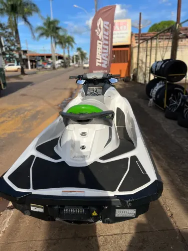 Jet ski 