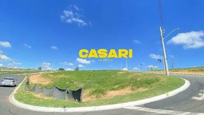 Terreno de Esquina à Venda no Reserva dos Ypês, Boituva 353m² em Condomínio Fechado