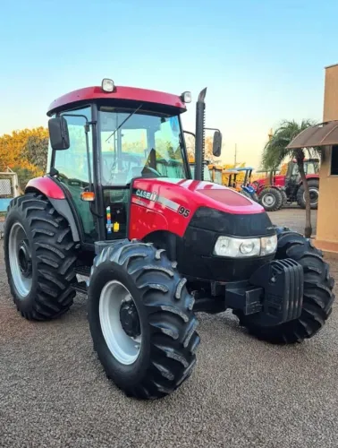 Trator Case Farmall 95