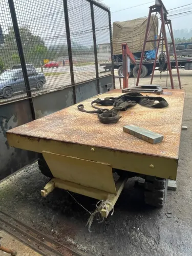 Carrinho Plataforma Reboque - Capacidade 10 Toneladas