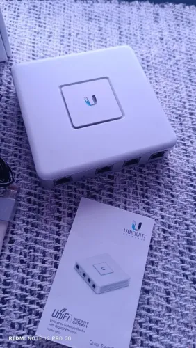 Roteador UNIFI USG 3P 