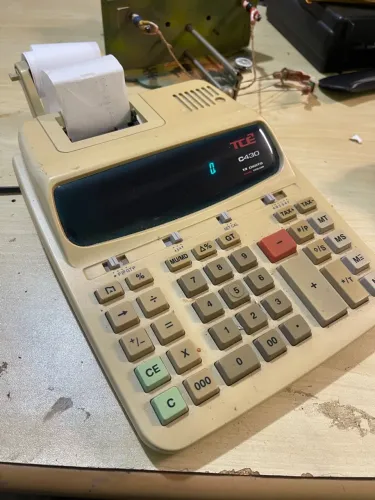 Calculadora eletrônica TCE C430