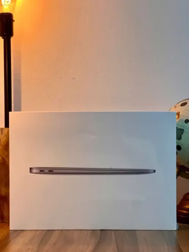 MacBook Air M1 256/8 gigas LACRADO 