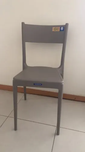 Cadeira NOVA marca Tramontina (tenho apenas 1)
