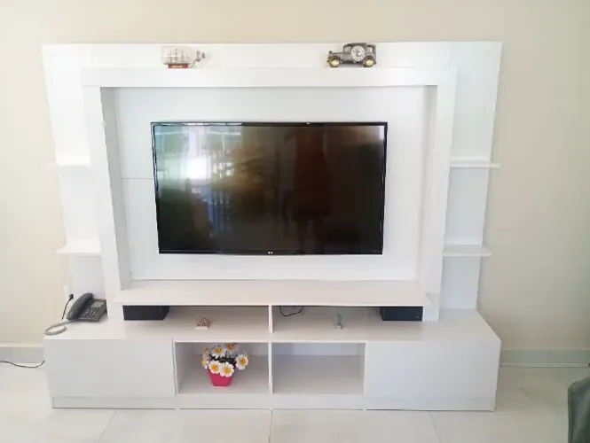 Rack Estante Com Painel Para TV Até 65" - 2 Portas - Oslo Branco 