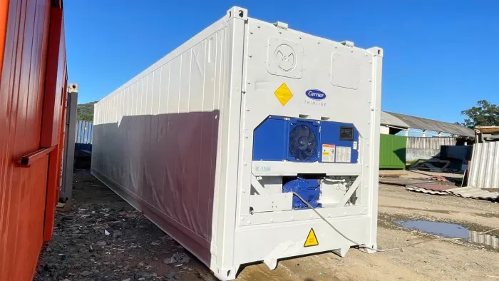 Container Reefer funcionando para venda com piso e motor