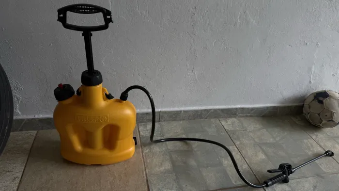 Pulverizador Manual Para Jardim P5000 5 Litros Brudden Cor Amarelo