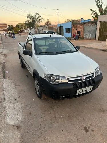 Fiat Strada 1.4 MPI Fire Flex 8V CS 2012