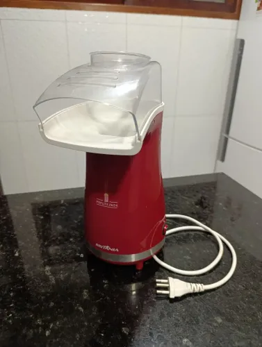 Vendo pipoqueira semi nova