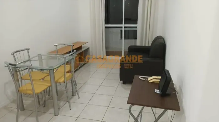 Apartamento p/ Locação- MOBILIADO, 1 quarto, 50m² - Centro