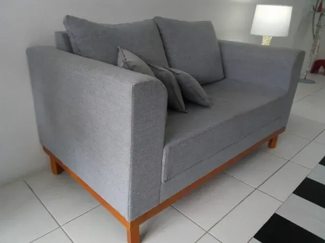 Sofá 2 lugares