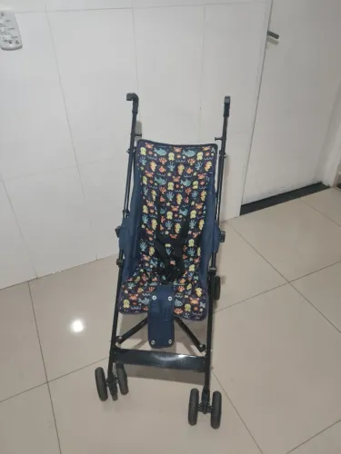 Vendo carrinho tipo guarda chuva