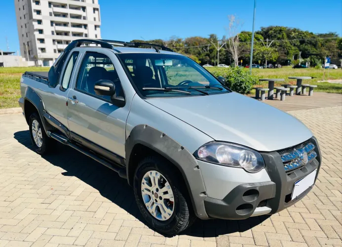Fiat Strada Adventure 1.8/ 1.8 Locker Flex CE 2011