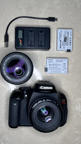 Camera Canon T3i