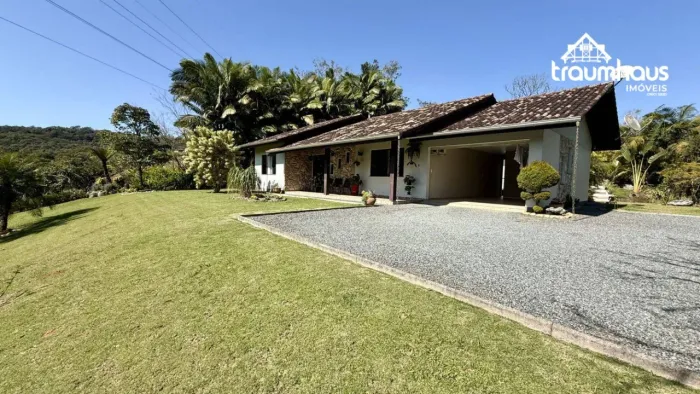 Sítio com 3 dormitórios à venda, 14000 m² por R$ 1.450.000,00 - Vila Itoupava - Blumenau/S