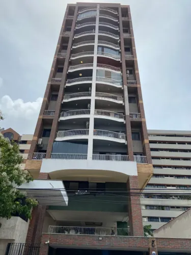 Edifício Raul Fontenele, Apartamento Dupléx, 2 Suítes, 3 Banheiros, Meireles.