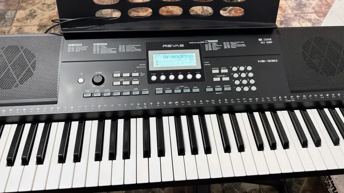 Roland Revas Kb330