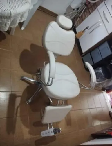 Vendo cadeira Hidráulica semi-Nova