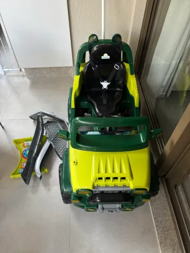 Diipi calesita brinquedo carrinho infantil passeio