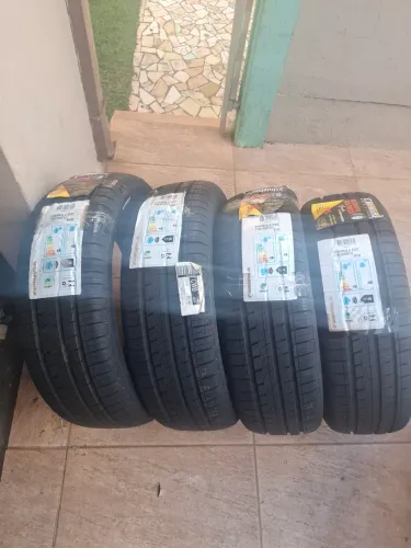 Pneus Pirelli 15