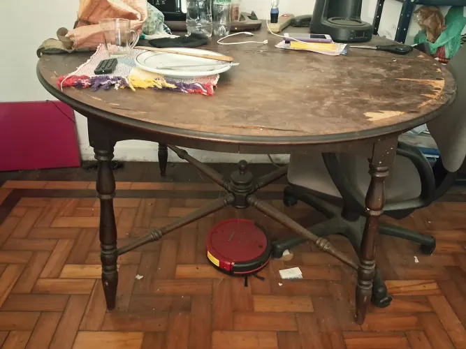 Mesa expansível em madeira nobre
