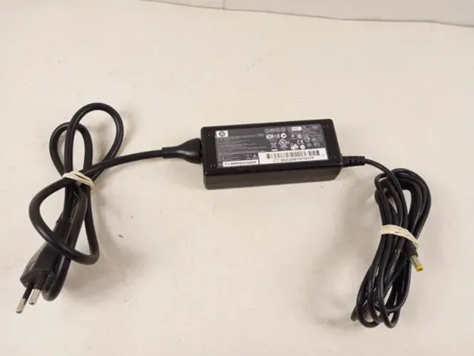 Fonte Carregador Original HP / Compaq 65W (18.5V - 3.5A) Modelo PPP009H - Bivolt