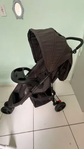 Carrinho de bebê Unissex Cosco Seminovo