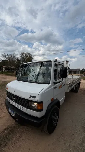 Mercedes benz 710 carroceria