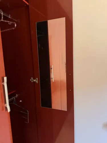 Vendo guarda-roupa