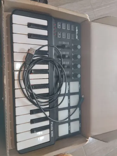 Vendo controlador musical WORLDW