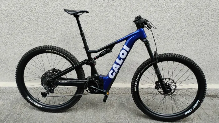 Bicicleta assistida Caloi E-vibe tamanho M