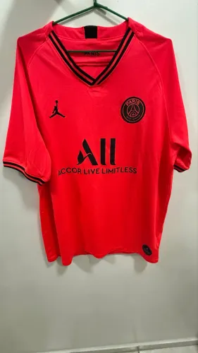 Camisa PSG Jordan Rosa Fluorescente 2XL Seminova