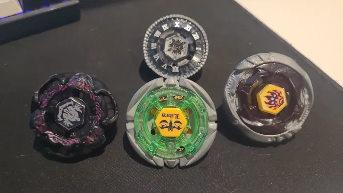 Beyblade metal fight - Libra, Tempo, Destroyer, Orion e Peças avulsas