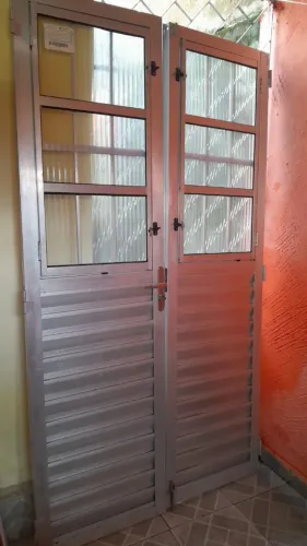 Porta Dupla de alumínio